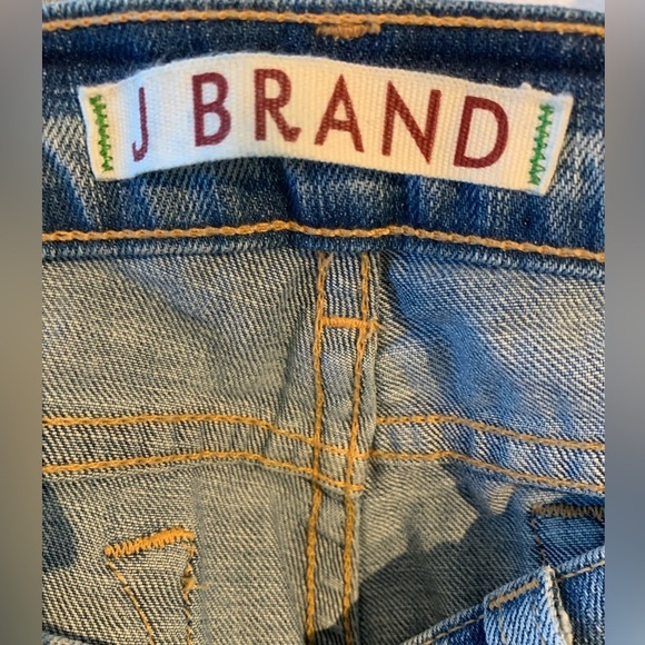 J Brand Blue Cigarette Leg Denim Jeans. Classic Light Wash.Size 26. - Picture 5 of 12